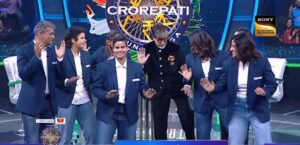 KBC 17: Amitabh Bachchan Dances With Indian Women’s Cricket Team in Special Episode