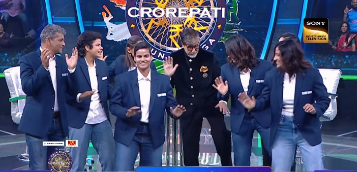 KBC 17: Amitabh Bachchan Dances With Indian Women’s Cricket Team in Special Episode