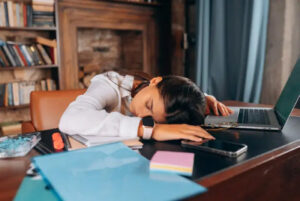 Feeling Sleepy After Lunch? It May Be More Than Just Routine Tiredness