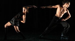 Pune: Reflet - A Poetic Dance Of Balance And Motion By Company Xuan Le On December 6