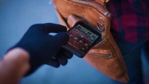 Pune: ₹50,000 Mobile Phone Stolen From Sports Club In Wanowrie; Probe On