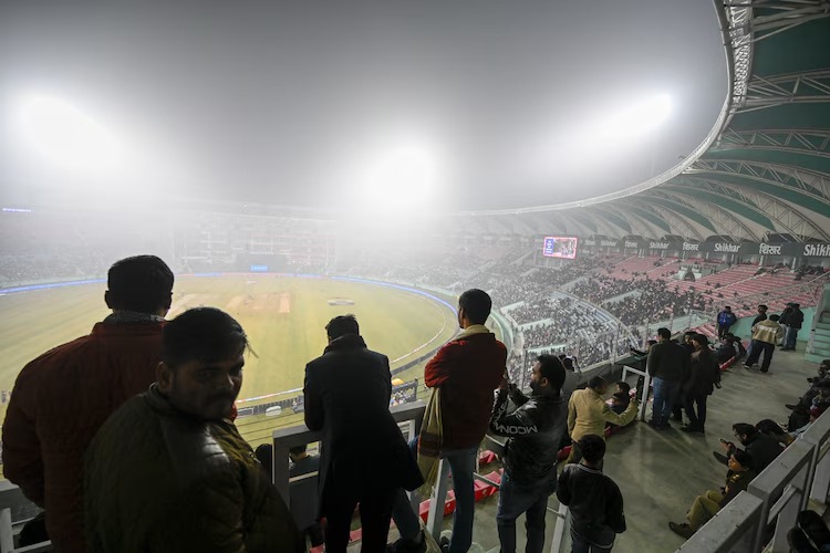 IND vs SA 4th T20I: Lucknow T20 Between India and South Africa Abandoned; Match Called Off for the First Time in History Due to Fog