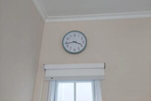 Financial Stress at Home? Wrong Wall Clock Direction Could be the Reason; Know What Vastu Shastra Says