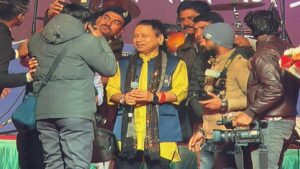 Kailash Kher Stops Gwalior Live Concert Midway Amid Misconduct Of Crowd