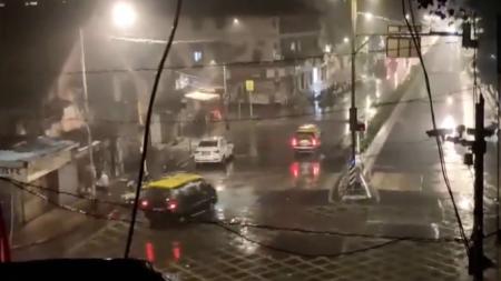 Mumbai Rings in 2026 Under Grey Skies as Unseasonal Showers Surprise the City