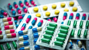 Medicine Risks: Don’t Gamble With Your Health! Taking These 4 Types of Medicines Without Doctor’s Advice Can Seriously Harm Your Body