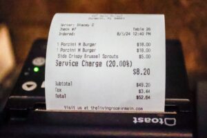 Is Paying Service Charge at Restaurants Compulsory? What Indian Law Really Says