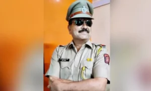 Maharashtra Police Officer Collapses and Dies During Republic Day Ceremony in Dharashiv