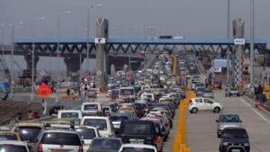 Pending Toll Dues to Block NOC, Fitness and Permits for Vehicle Owners: Centre Tightens Highway Rules