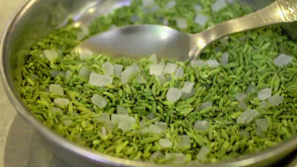 Why Hotels Serve Fennel Seeds and Rock Sugar After Meals: The Science Behind the Tradition