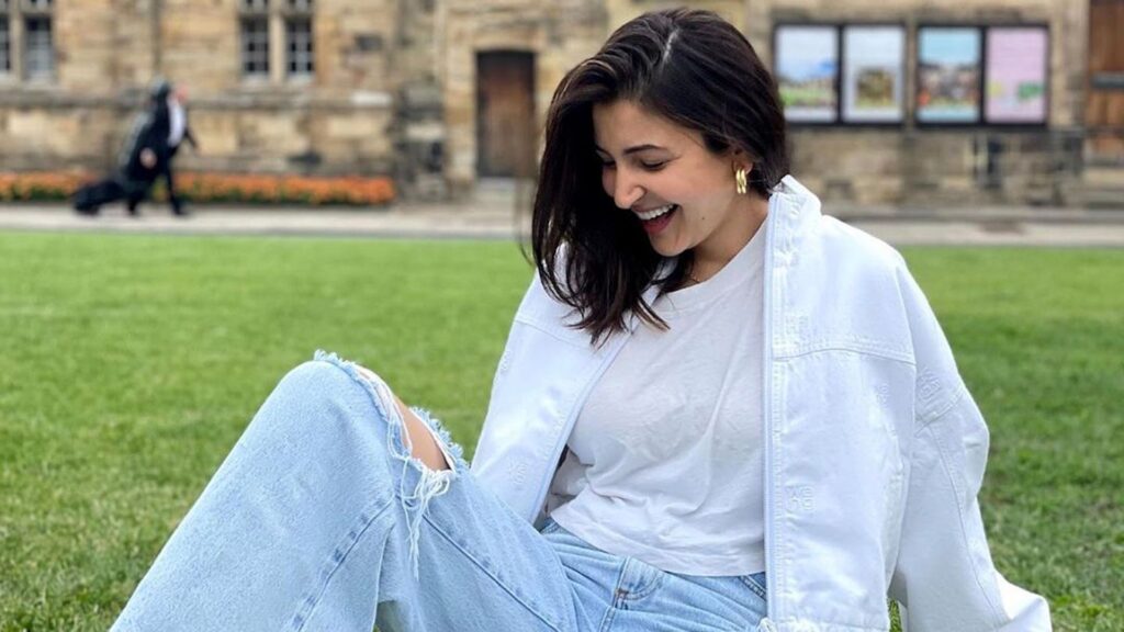 Six Months of Idli–Sambar and Dinner at 5:30 PM: How Anushka Sharma Stays Fit Even After Two Children