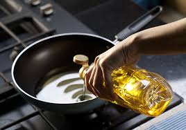 How Much Cooking Oil Is Actually Healthy? The Answer Might Surprise You