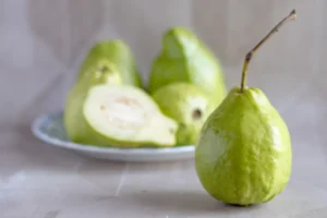 Fight Cold and Cough with Guava: 7 Reasons to Include This Fruit in Your Winter Diet