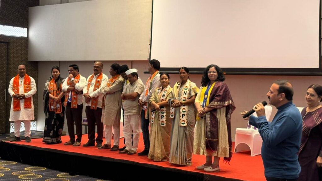 Pune: Students and Senior Citizens Drive Dialogue At Viman Nagar’s ‘Know Your Candidate’ Meet Ahead Of PMC Elections