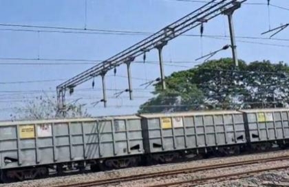 Runaway Speed on Khandala Ghat: Central Railway Orders Probe After Freight Train Overshoots Limit | Watch Video