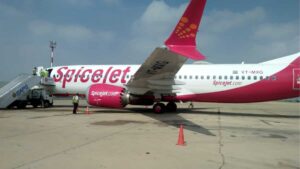 Full Emergency At Delhi Airport: Leh-Bound SpiceJet Flight Returns Mid-Air After Engine Failure