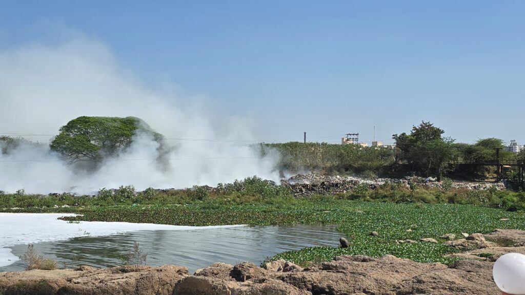 Pune: Massive Fire Breaks Out In Garbage Dump Along Mula-Mutha River In Loni-Kalbhor; Thick Smoke Raises Health Concerns