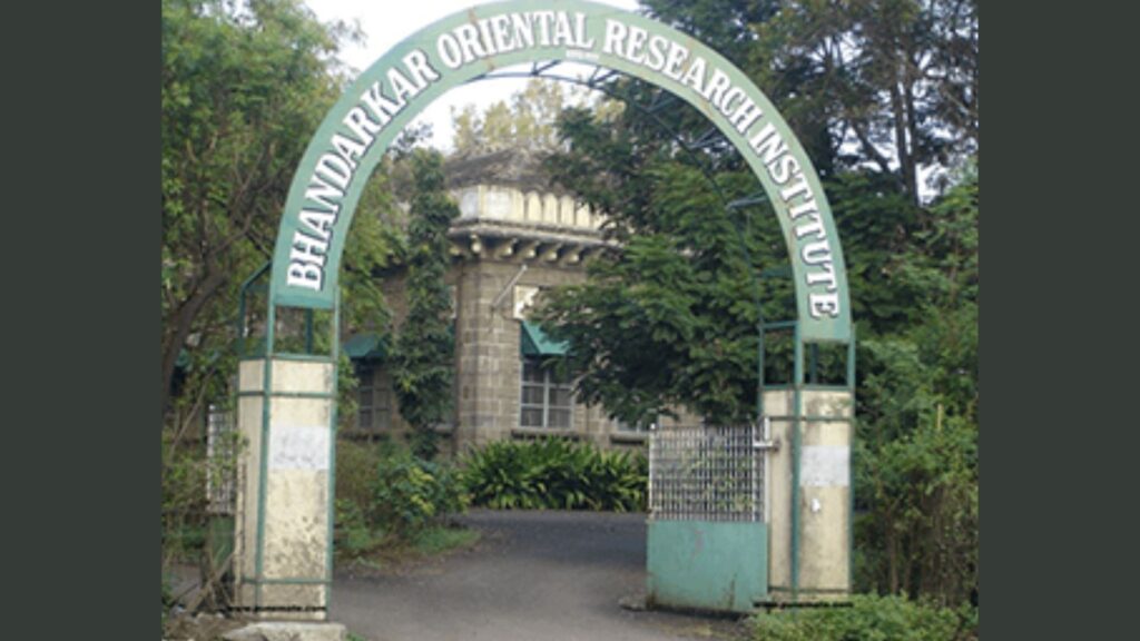 Pune: Bhandarkar Oriental Research Institute Exhibition Draws Thousands, Showcases India’s Manuscript Legacy