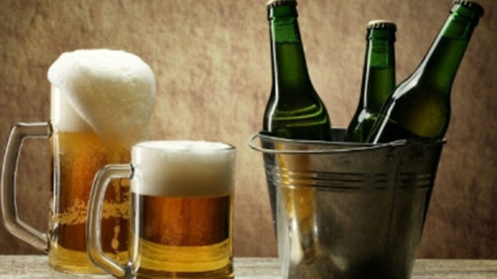 Beer Consumption Surges In Maharashtra As Drinkers Shift Away From Costlier Liquor