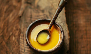 Make Fresh Ghee from Cream in Just 10 Minutes: A Simple Kitchen Trick That Saves Time and Gas