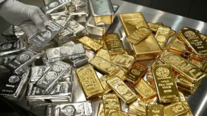 Gold Vs Silver: What The Gold-Silver Ratio Signals For Investors Right Now