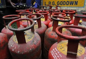 Government Bars LPG Cylinders For PNG Users Amid Fuel Supply Concerns
