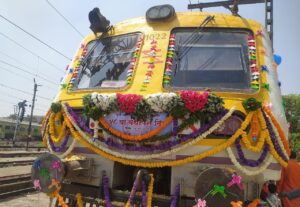 Pune–Lonavala EMU Local Service Turns 48, Commuters Call For More Trains  