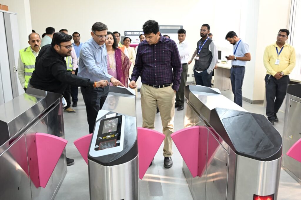 PMRDA Chief Reviews Hinjawadi–Shivajinagar Metro Work; 12 Stations Targeted For Launch By May 2026