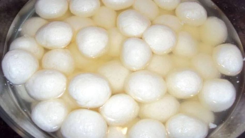 Rasgulla Choking Death: Man Dies After Sweet Gets Stuck In Throat At Wedding
