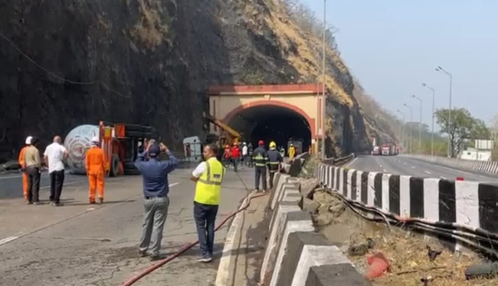 Maharashtra Unveils Master Plan To Prevent Traffic Chaos On Mumbai-Pune Expressway After Gas Tanker Leak