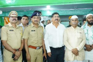 Pune: Warkaris From Alandi Join Roza Iftar At Sadal Baba Dargah, Promoting Interfaith Harmony