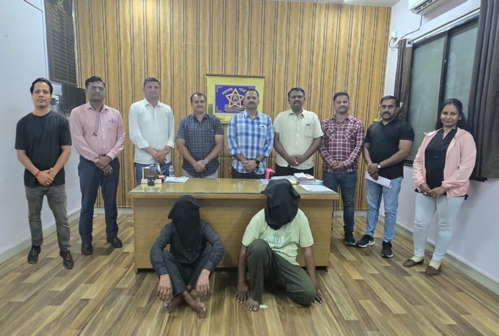 Pune Crime Branch Busts ‘Tak-Tag Gang’; Two Arrested For Stealing Mobiles By Distracting Drivers At Traffic Signals