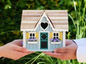 ‘Stop Building Houses For Your Children’: Gurgaon CEO Sparks Debate On Parenting And Money