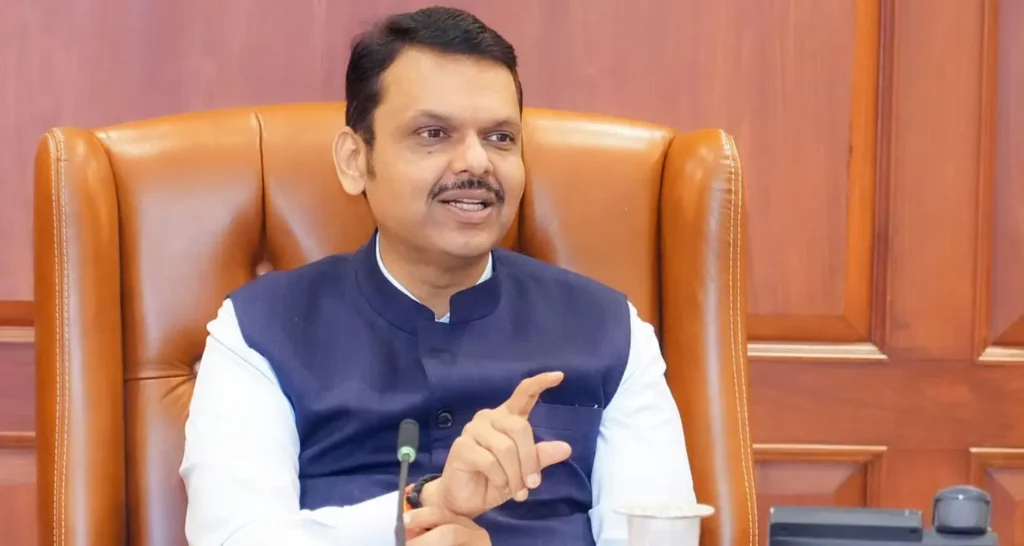 Maharashtra Government Issues Advisory Amid West Asia Crisis; CM Fadnavis Calls for Fuel Saving, Reduced Oil Use and Public Transport