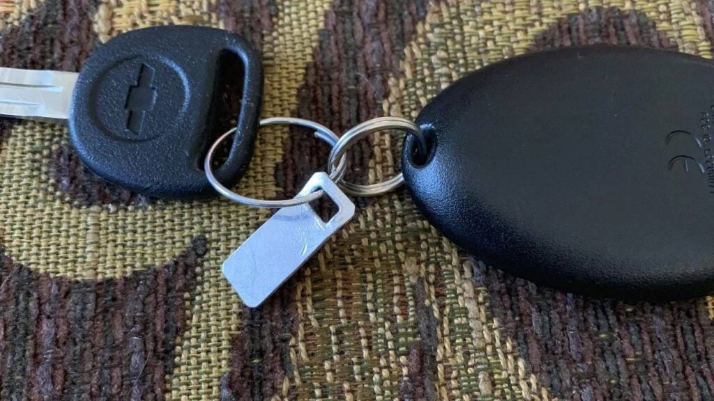 Why Every Car or Bike Key Comes With a Metal Tag and Why You Should Never Throw It Away