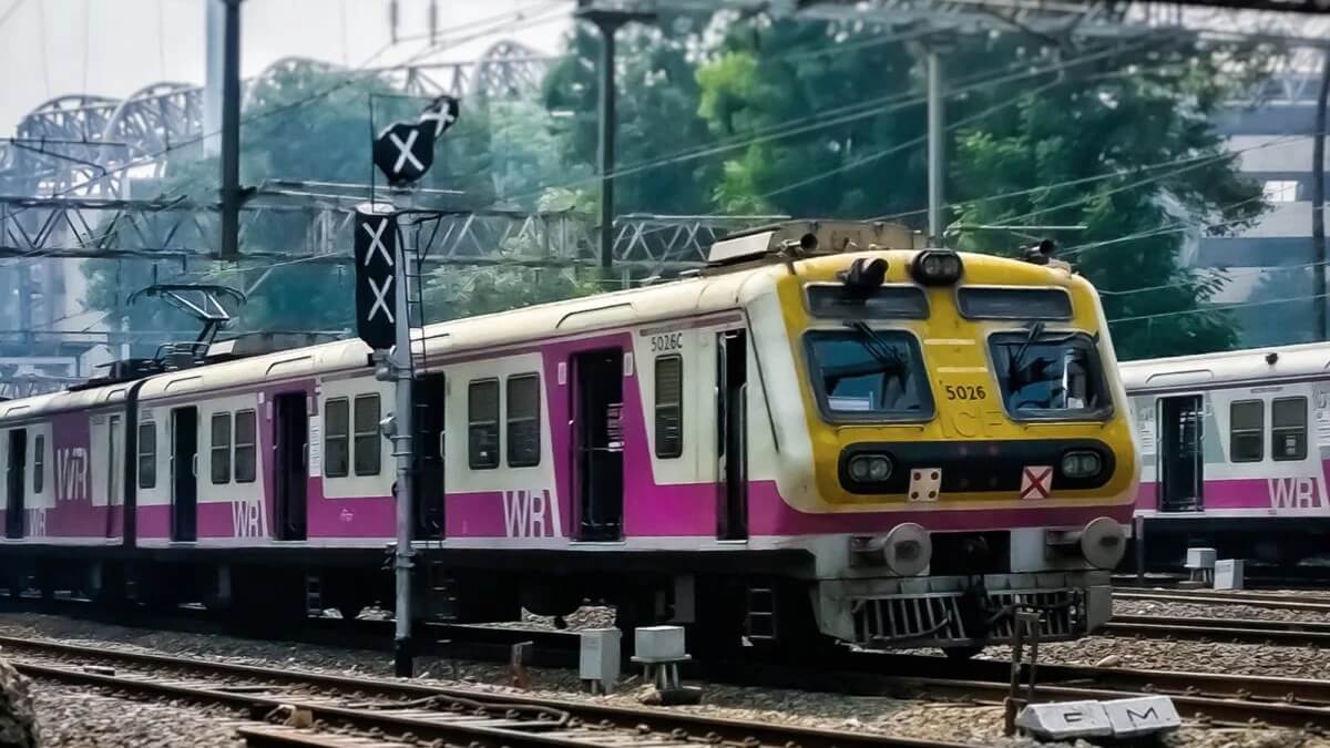 Mumbai Local Trains Hit By Mega Maintenance Block This Sunday; 300 ...