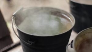 Hot Water Cleaning Warning: Avoid Washing These Household Items with Hot Water to Prevent Permanent Damage