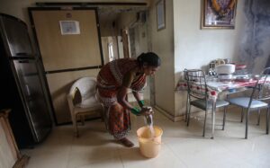 Instant House Cleaning in 15 Minutes – But Is It Fair to Workers?
