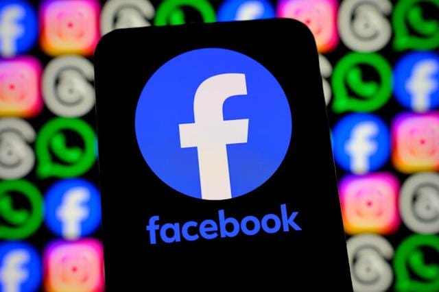 Quitting Facebook And Instagram May Improve Mood, Major Study Finds