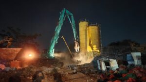 Wagholi: PMC Demolishes 52,250 Sq Ft Of Illegal RMC Plants, Sheds In Early Morning Drive