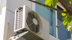 AC Outdoor Unit Placement: Balcony Or Window? One Small Mistake Can Spike Your Electricity Bill
