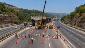 Mumbai–Pune Expressway Traffic Updates: 3-Hour Closure Near Kusgaon on April 23–24, Diversions Announced