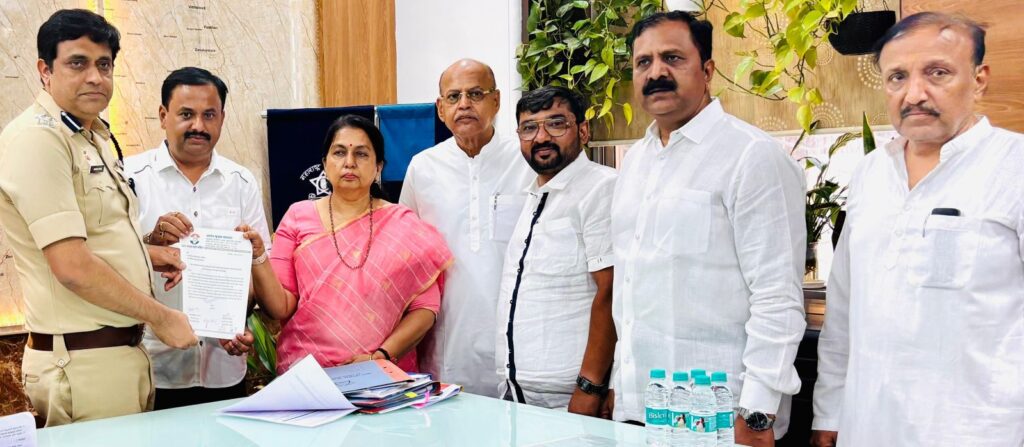 Pune Congress Demands Action Against Defamatory Banners Targeting Satej Patil
