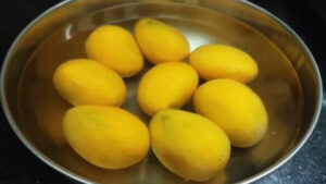 Why Soaking Mangoes Before Eating Can Be Good for Your Health
