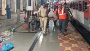 Mother, Newborn Safe After RPF Assists Emergency Delivery on Pune–Supaul Express