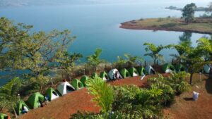 Scenic Spots Around Pune Attract Visitors During Vacation Season