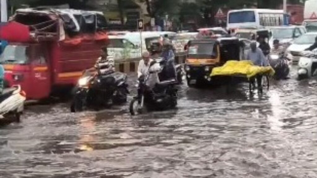 Pre-Monsoon Rain Batters Pune, Waterlogging and Traffic Chaos Reported Across City