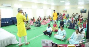 Pune: Yoga Workshop Held By Geeta Ashram For Army Public School 