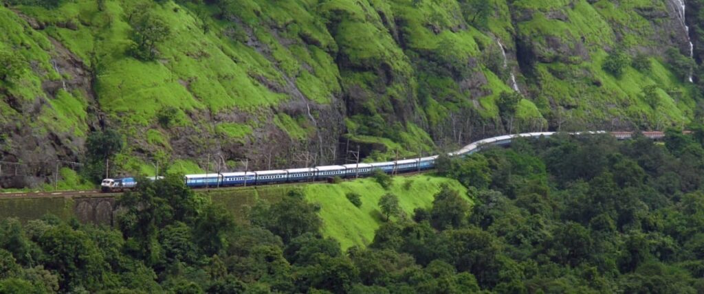 12124 Pune-Mumbai Deccan Queen: The Incredible Story of 'Deccan Chi Rani'