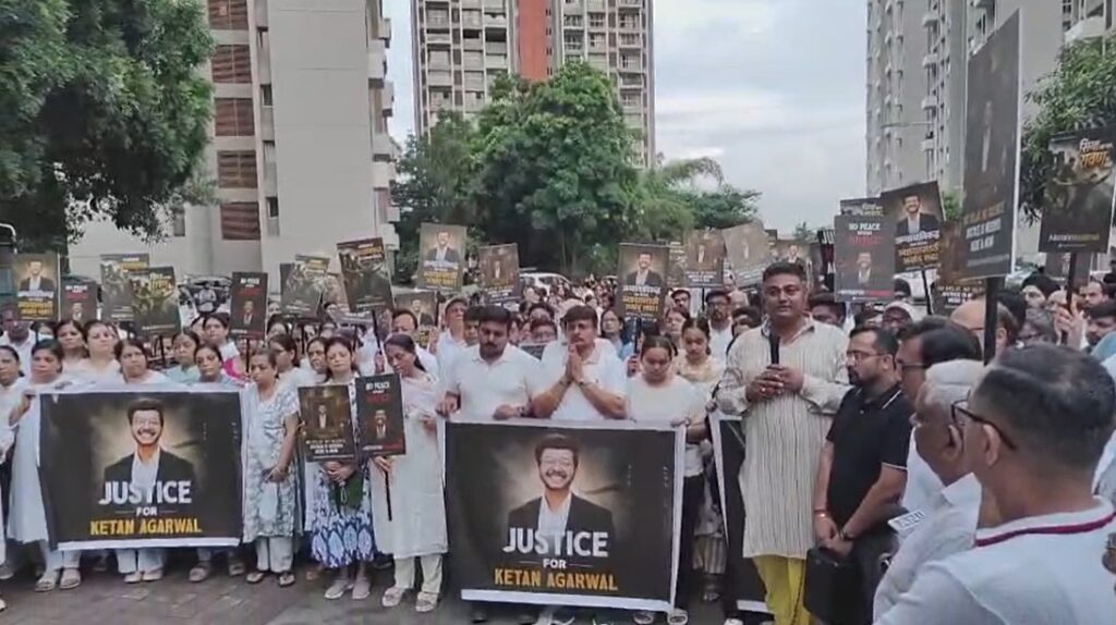 Lodha Belmondo Township in Pune Holds Massive Candlelight March Seeking Justice for Ketan Agarwal